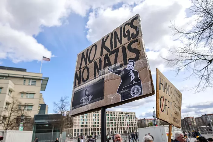 Good Morning, News: City Council Redistributes Cops' Wealth, Oregon SWAT's Toxic Email, and America Prepares for "No Kings" Day
